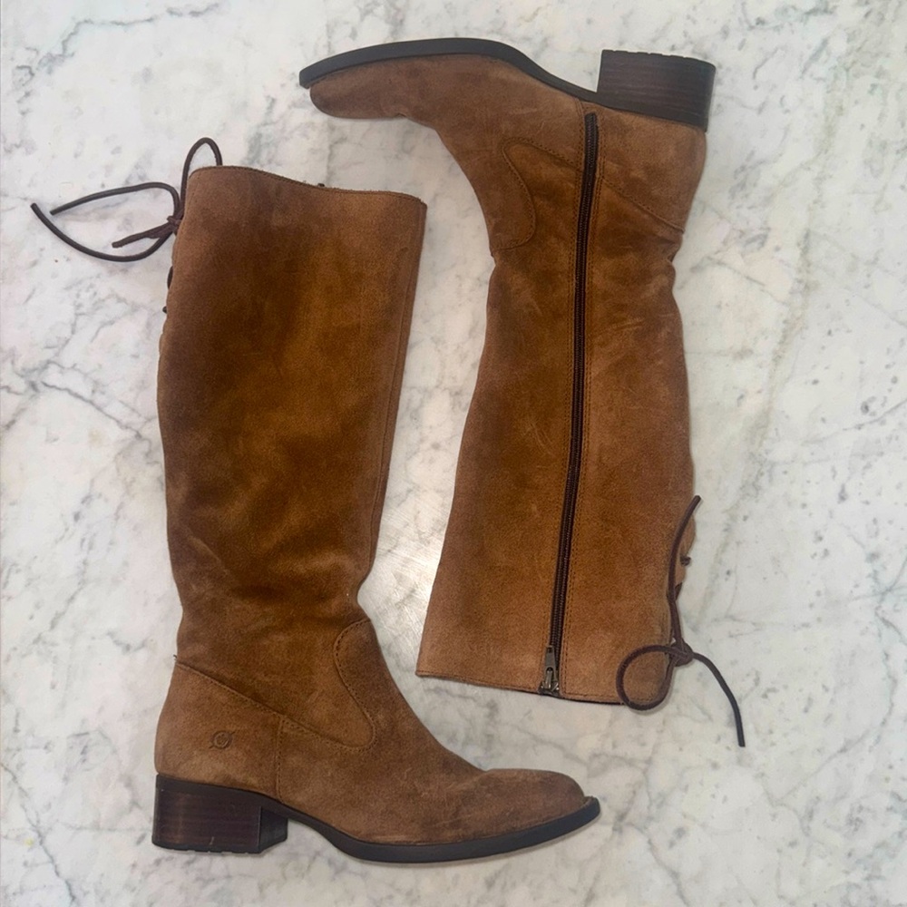 👢Born "Cotto" Suede Tall Boots w/ Lace Up Back Detail 🤎